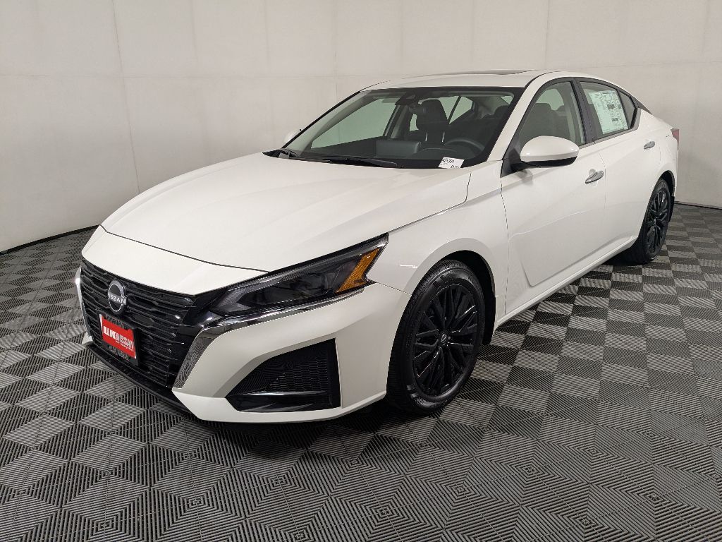 2025 Nissan Altima SV Special Edition photo 2