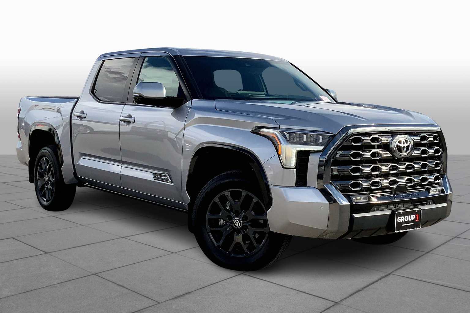 2025 Toyota Tundra Platinum CrewMax photo 2
