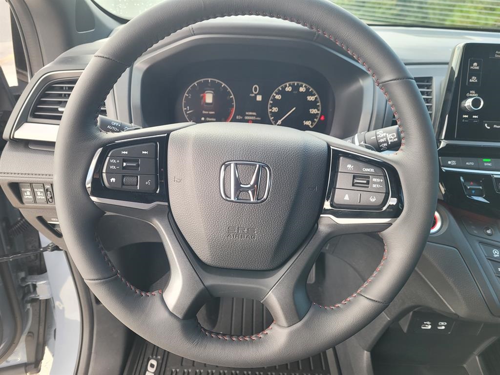 2026 Honda Odyssey photo 9