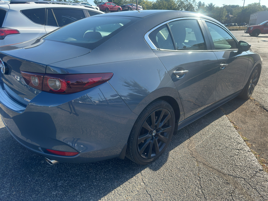 2023 Mazda Mazda3 2.5 s Carbon photo 4