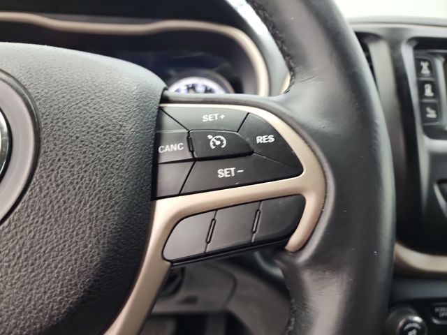 2016 Jeep Cherokee Latitude photo 20