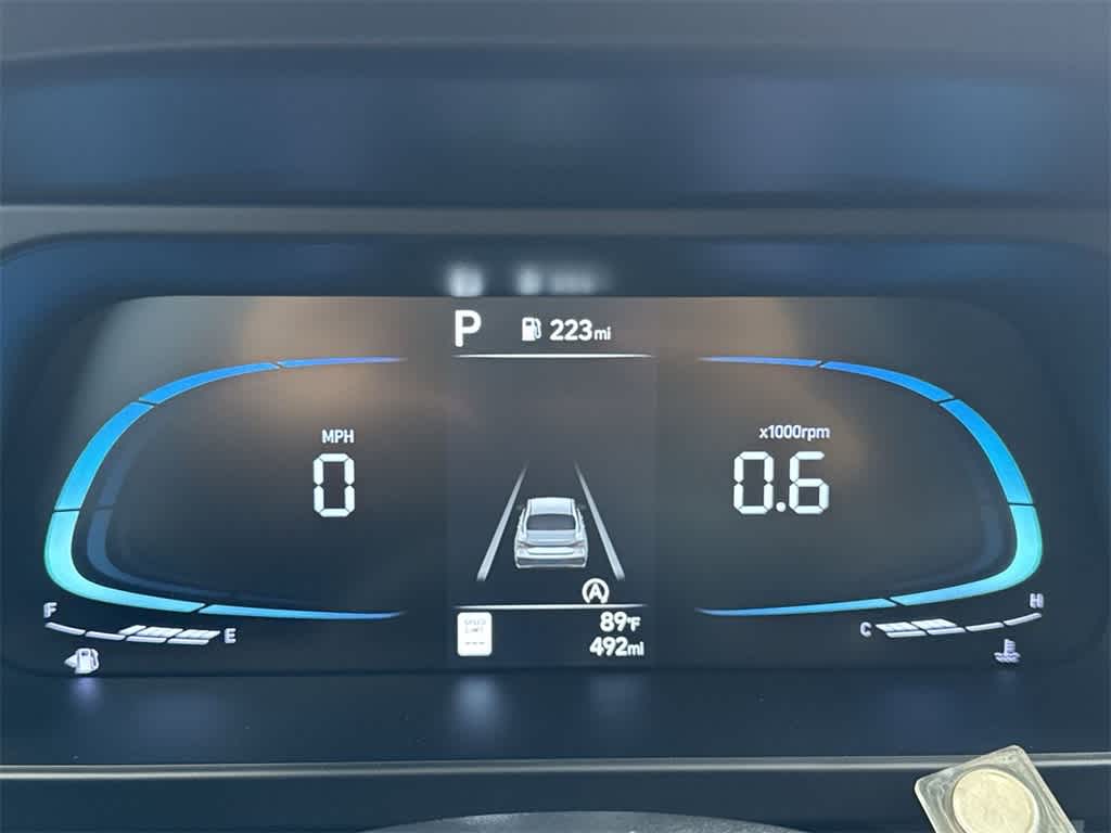 2025 Hyundai Elantra SE photo 15
