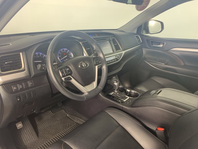 2019 Toyota Highlander XLE photo 11