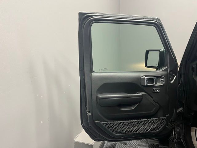 2023 Jeep Gladiator Sport photo 10