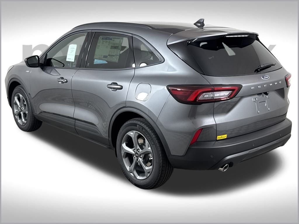 2025 Ford Escape ST-Line photo 3
