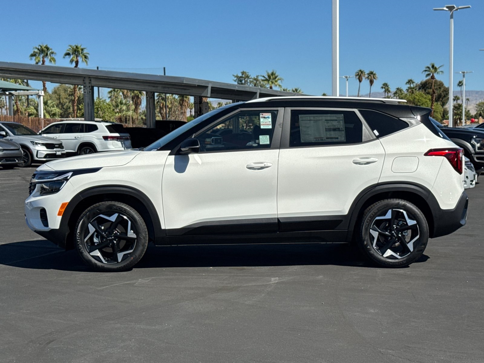 2026 Kia Seltos S photo 7