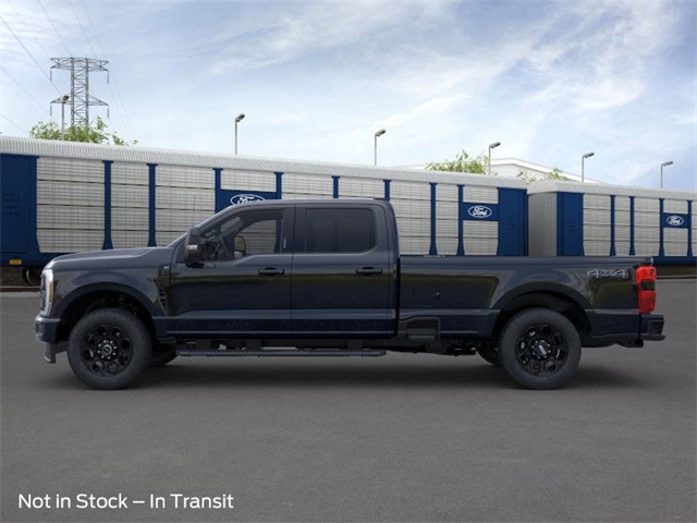2025 Ford F-350 photo 2