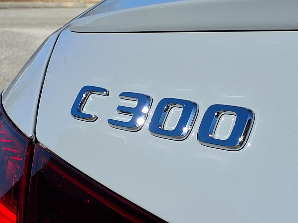 2025 Mercedes Benz C 300 4MATIC Sedan photo 4