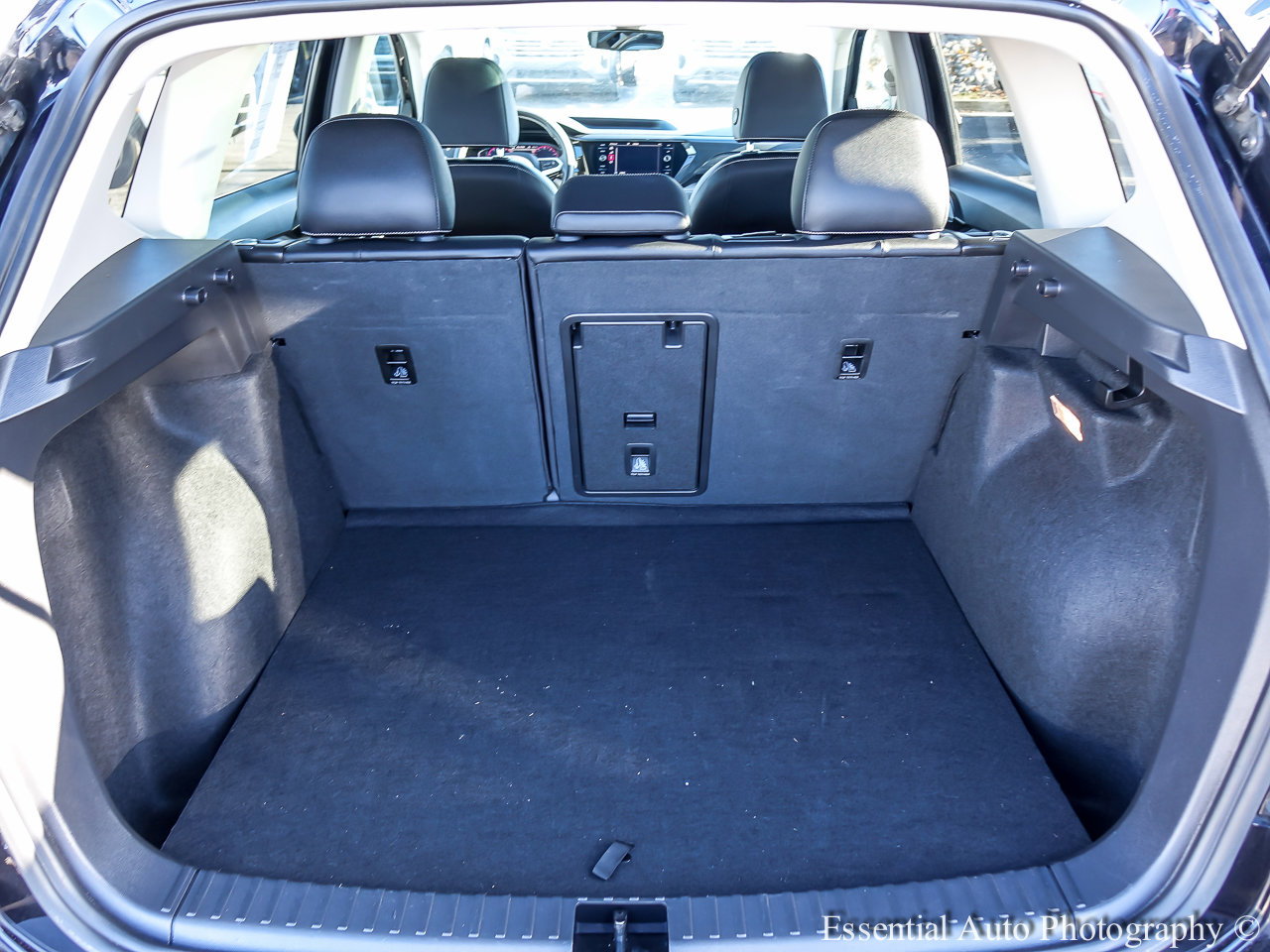 2023 VOLKSWAGEN TAOS - Image 19