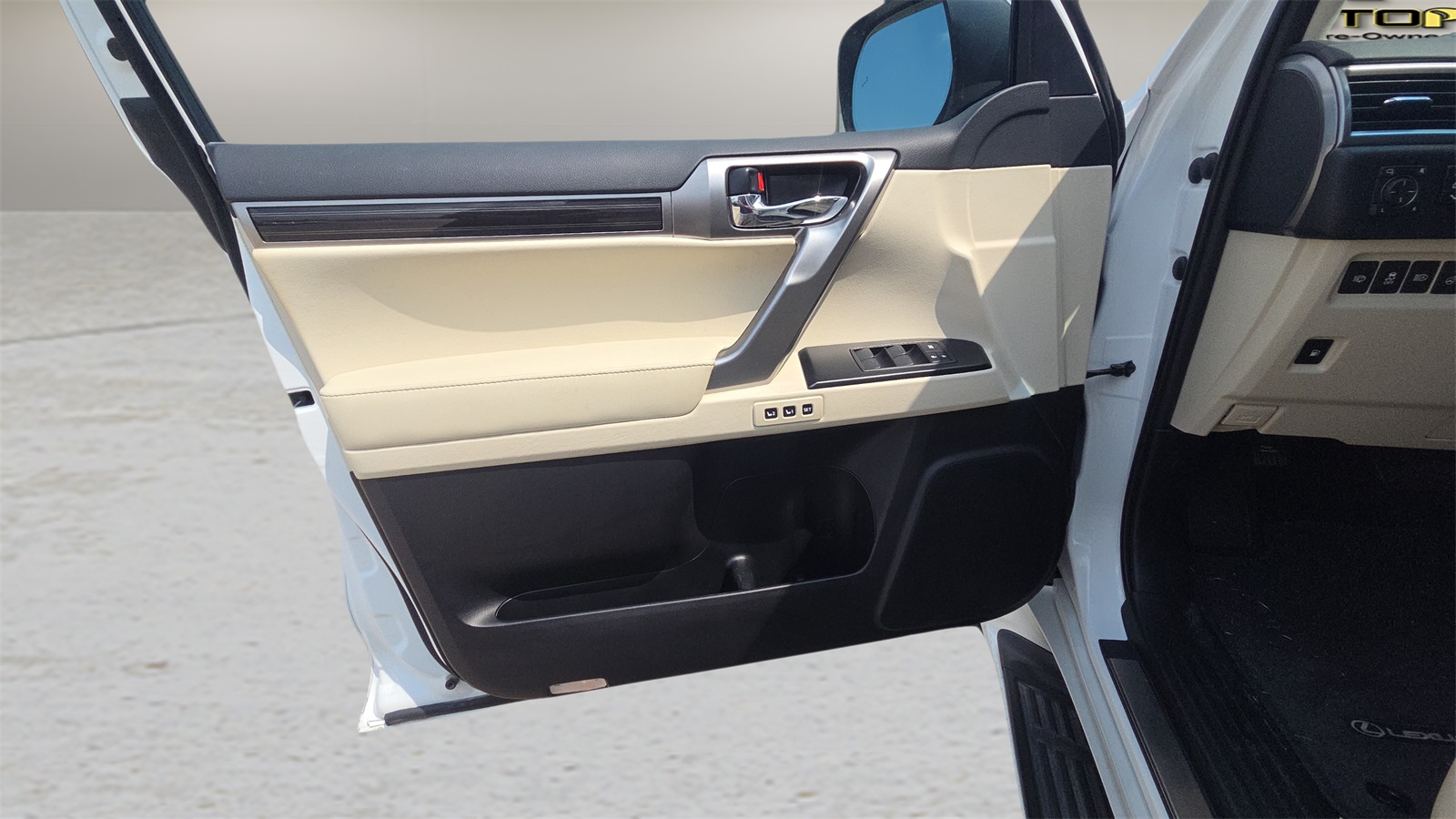 2023 Lexus GX 460 photo 30