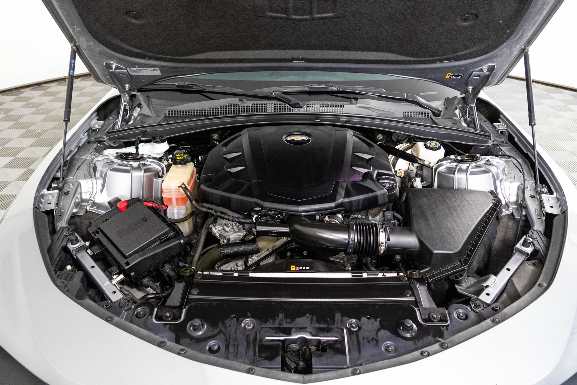 2024 Chevrolet Camaro 2LT photo 32
