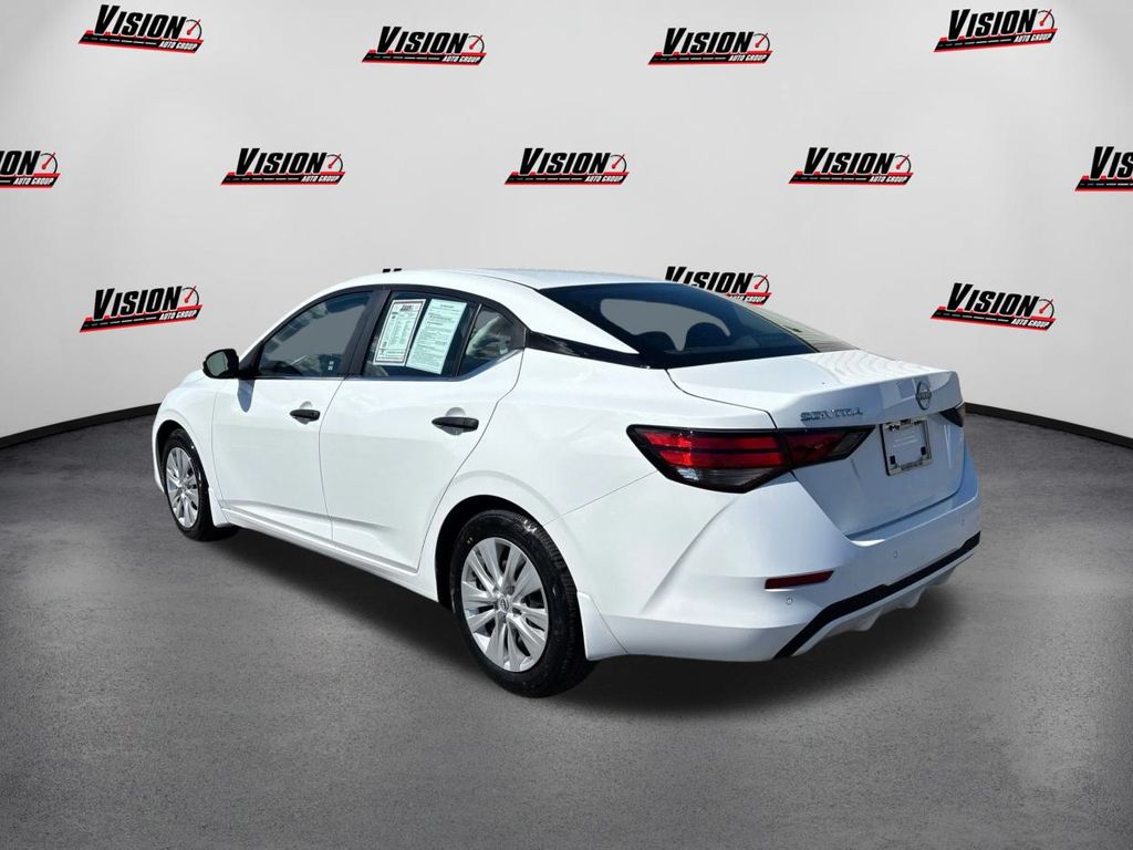 2025 Nissan Sentra S photo 5