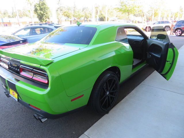 2017 Dodge Challenger GT photo 9