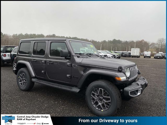 2026 Jeep Wrangler 4-Door Sahara's photo