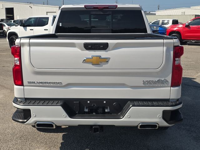 2025 Chevrolet Silverado 1500 High Country photo 4