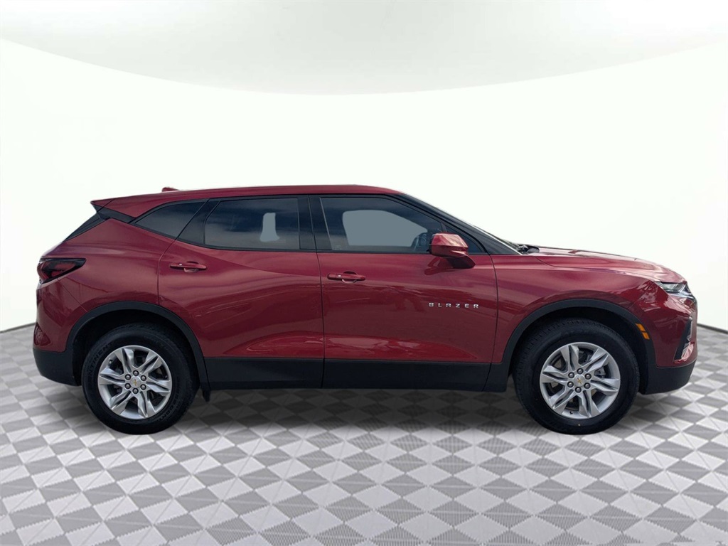2022 Chevrolet Blazer 2LT photo 2