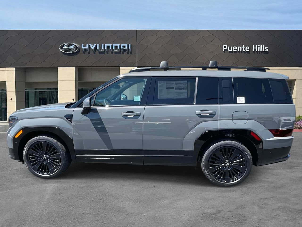 2025 Hyundai Santa Fe Calligraphy photo 3