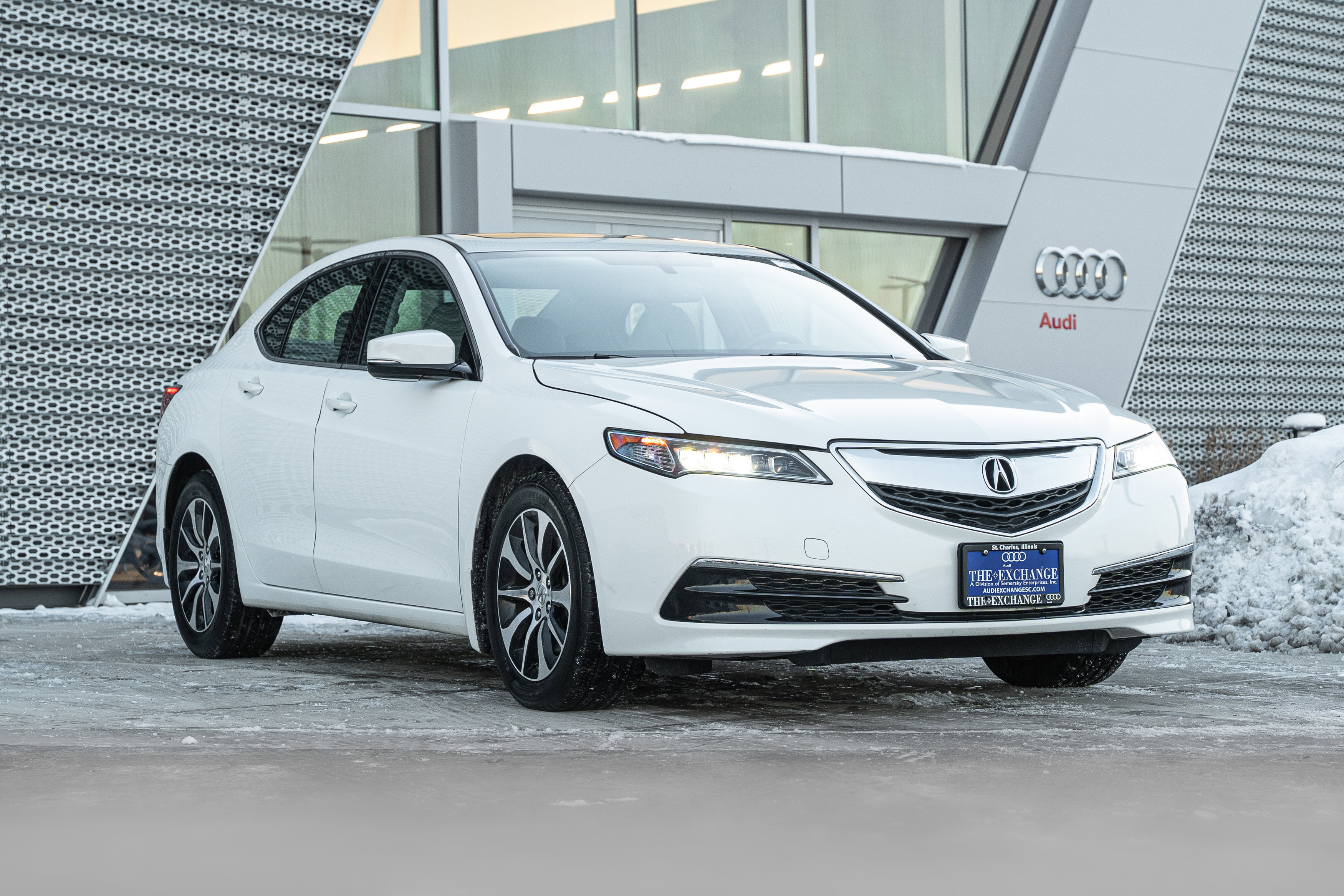 2016 Acura TLX Base's photo