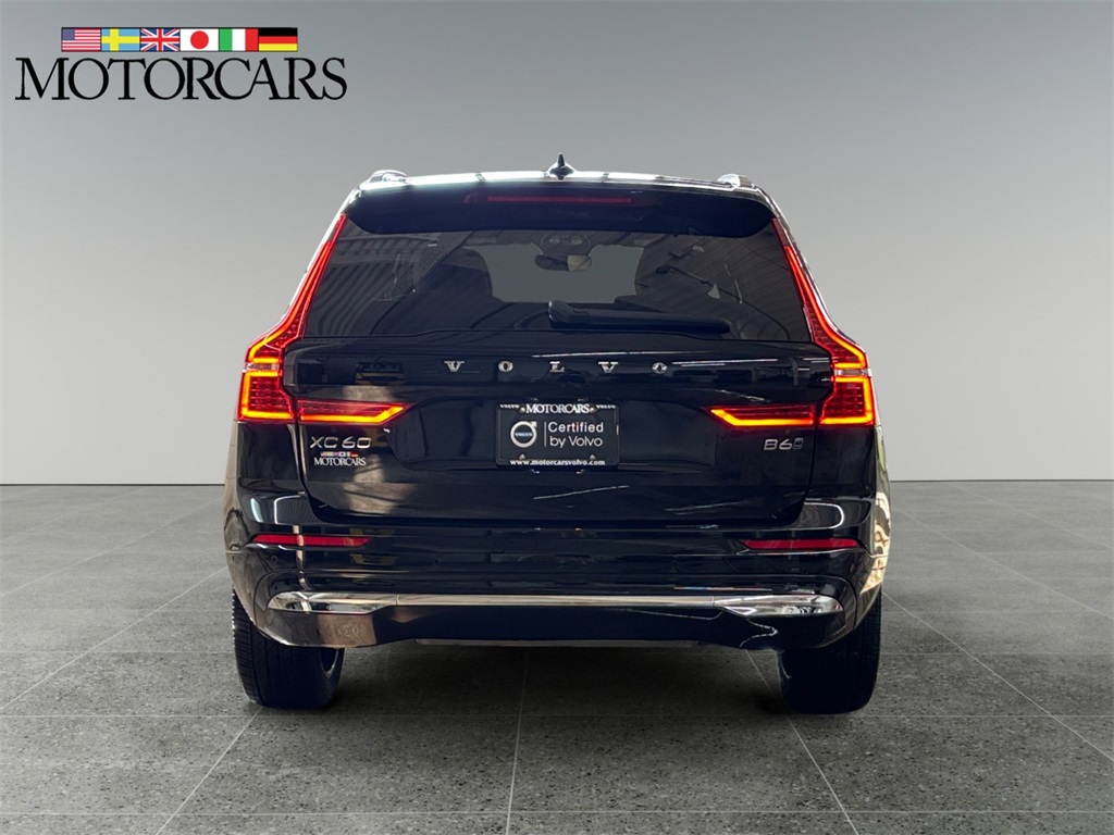 2022 Volvo XC60 Inscription photo 3
