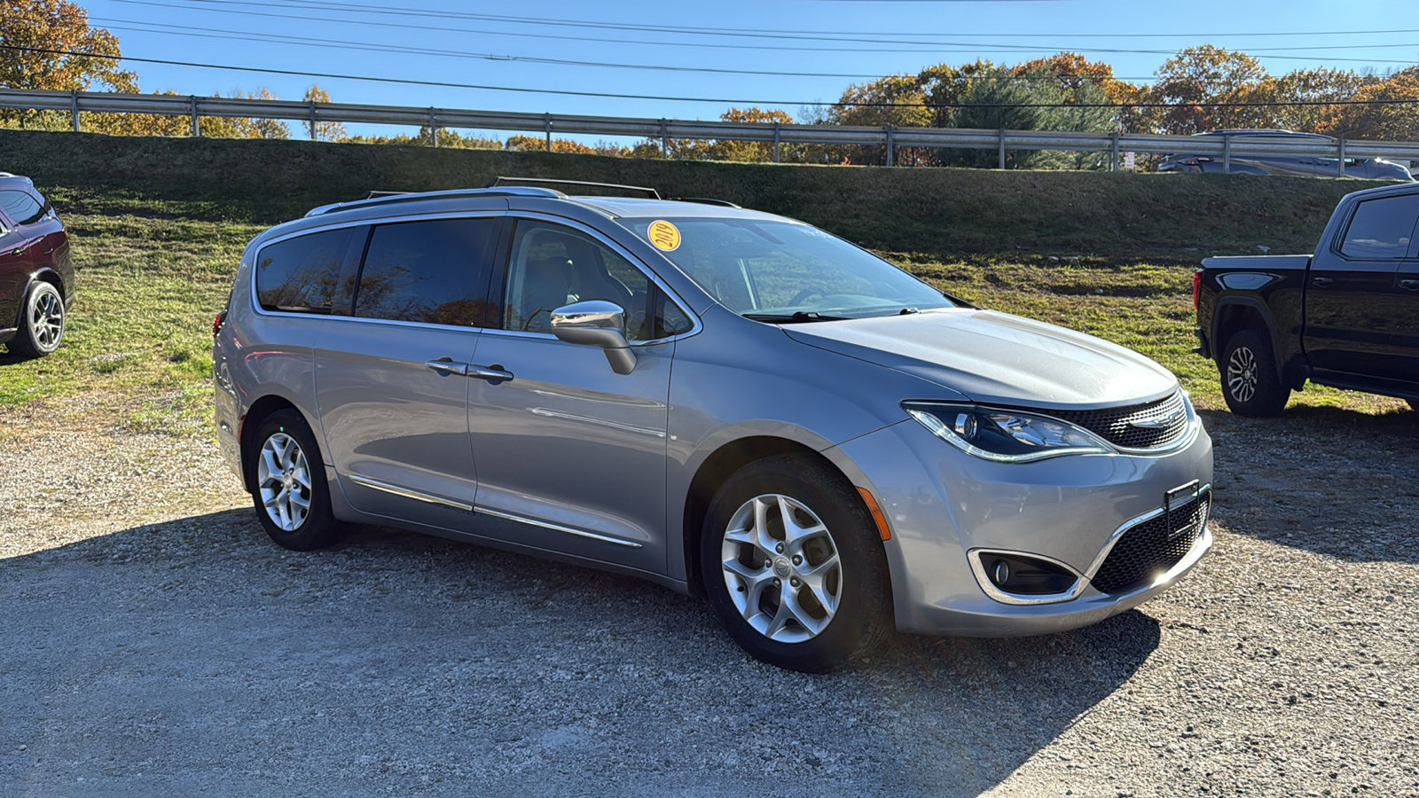 Used 2019 Chrysler Pacifica Limited with VIN 2C4RC1GG3KR732350 for sale in Carmel Hamlet, NY