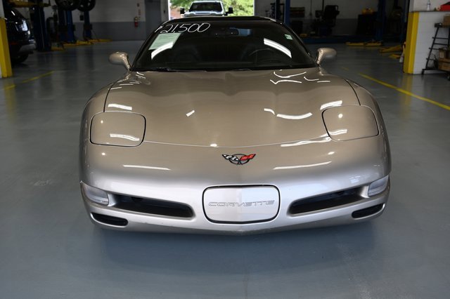 2000 Chevrolet Corvette photo 3