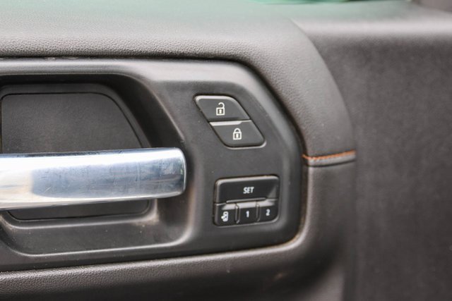 Used 2021 Summit White GMC AT4 image 13