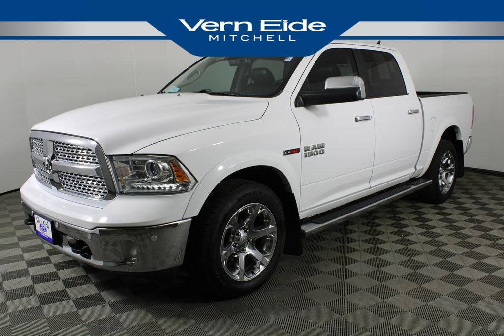 2018 Ram 1500 Laramie photo 3