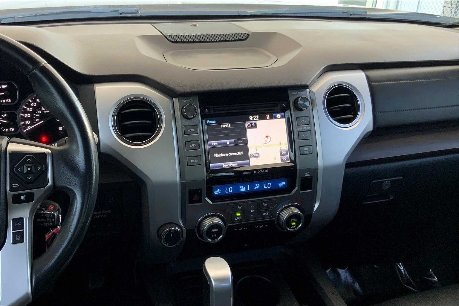 2018 Toyota Tundra Limited CrewMax photo 6