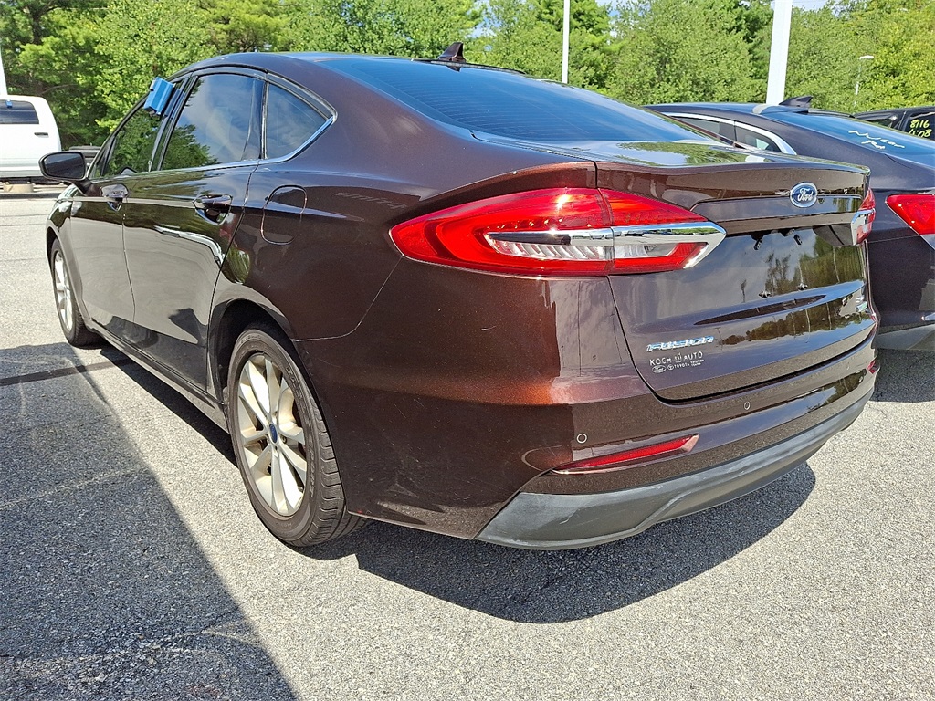2019 Ford Fusion SE photo 4