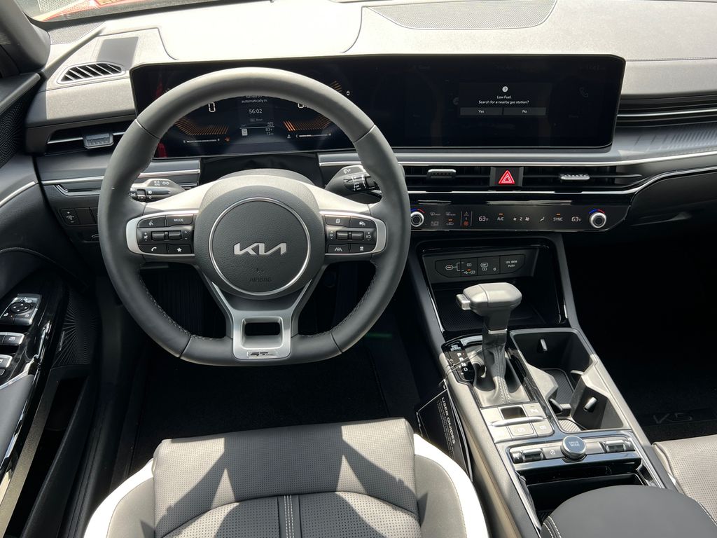 2025 Kia K5 GT-Line photo 22