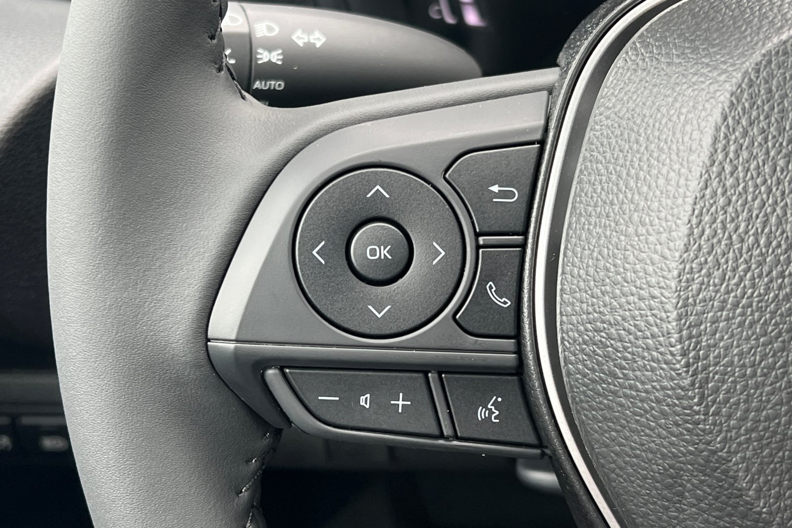 2026 Toyota Corolla SE photo 24
