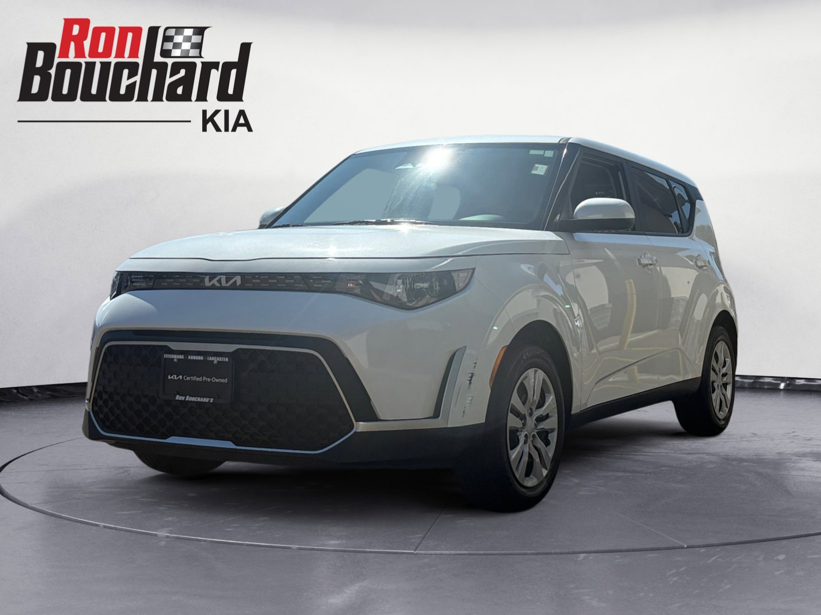 2024 Kia Soul LX photo 3