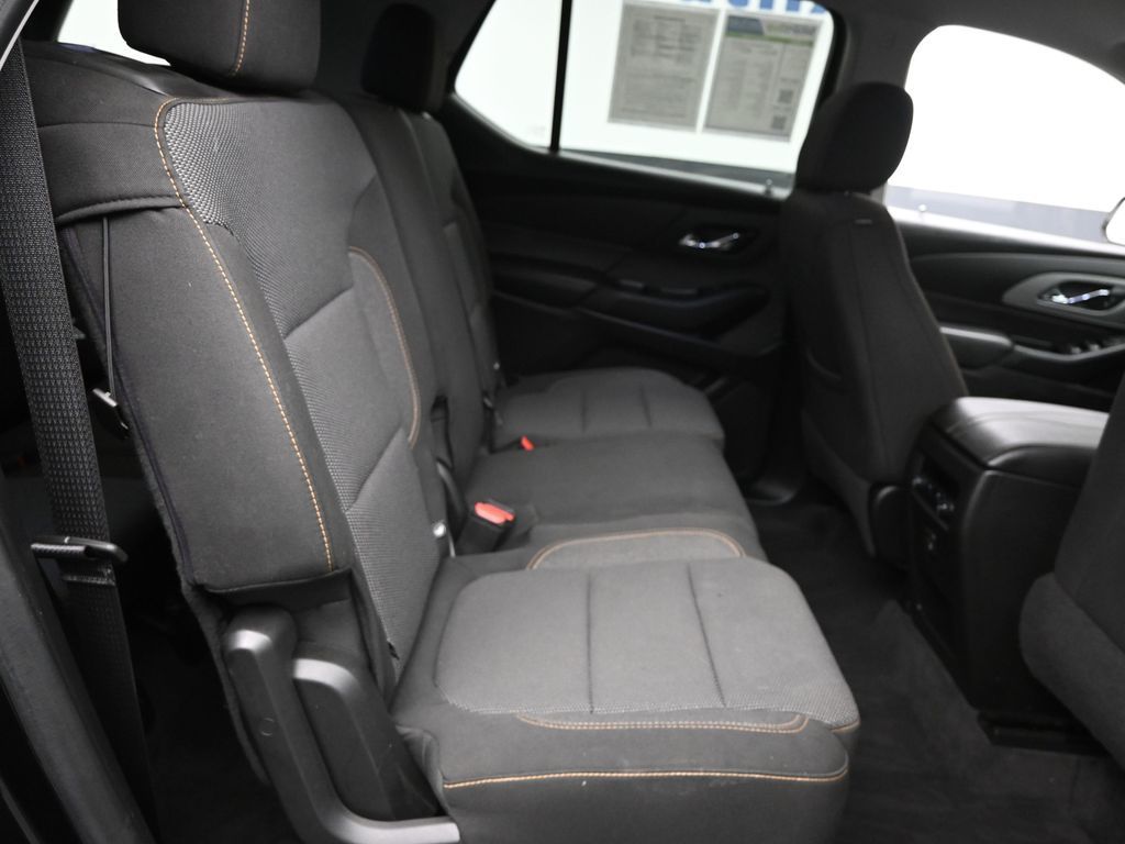 2020 Chevrolet Traverse LS photo 6