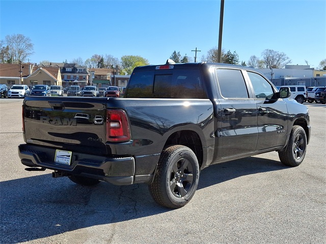 2025 Ram 1500 Tradesman photo 4