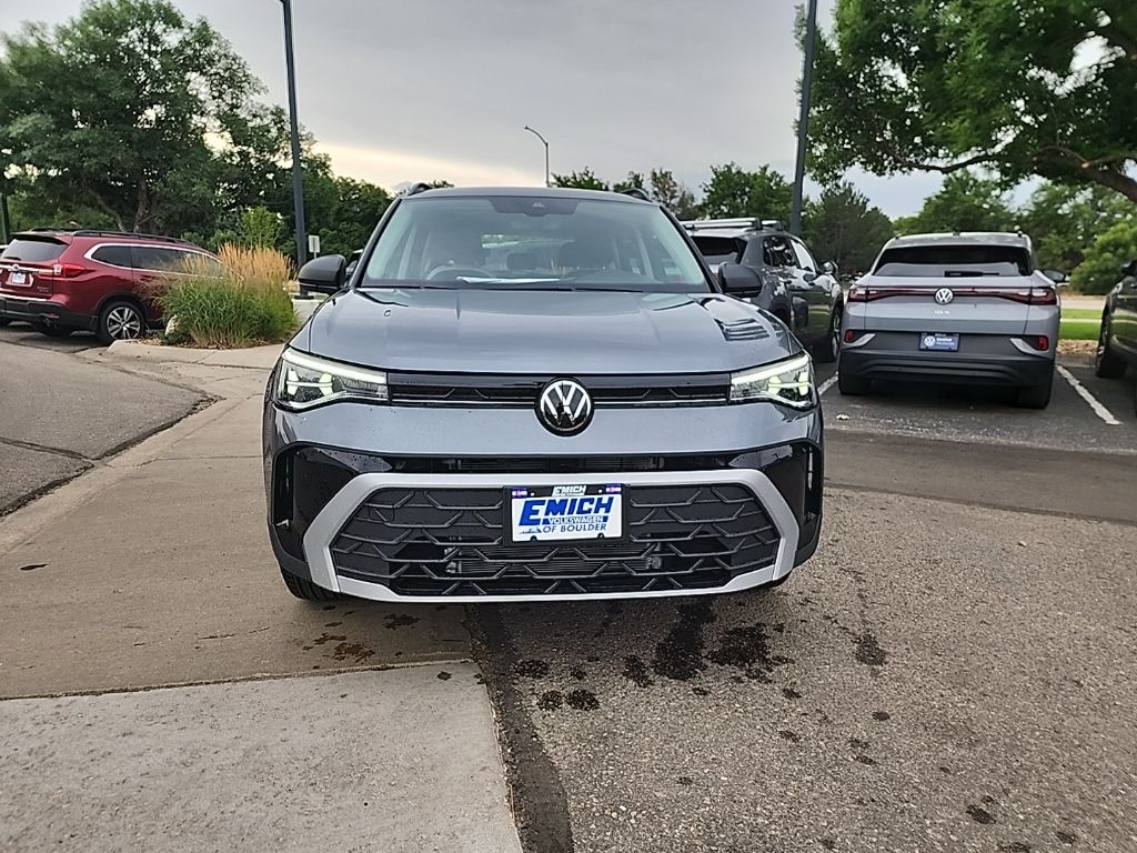 2025 Volkswagen Taos S photo 8
