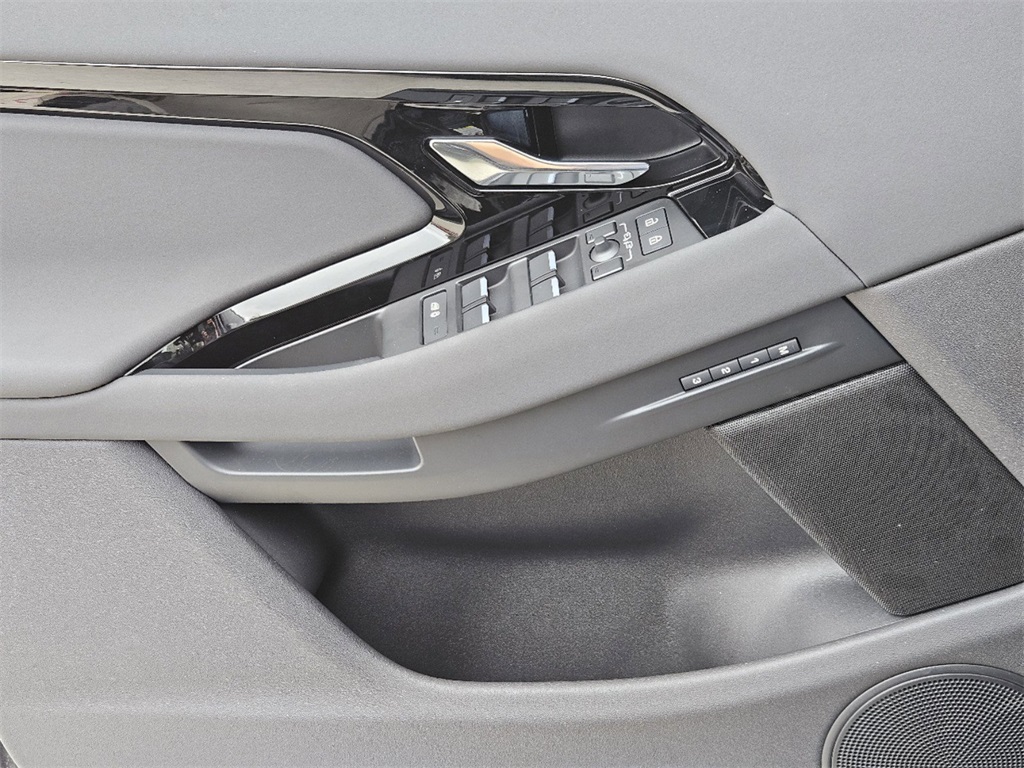 2024 Land Rover Range Rover Evoque S photo 17