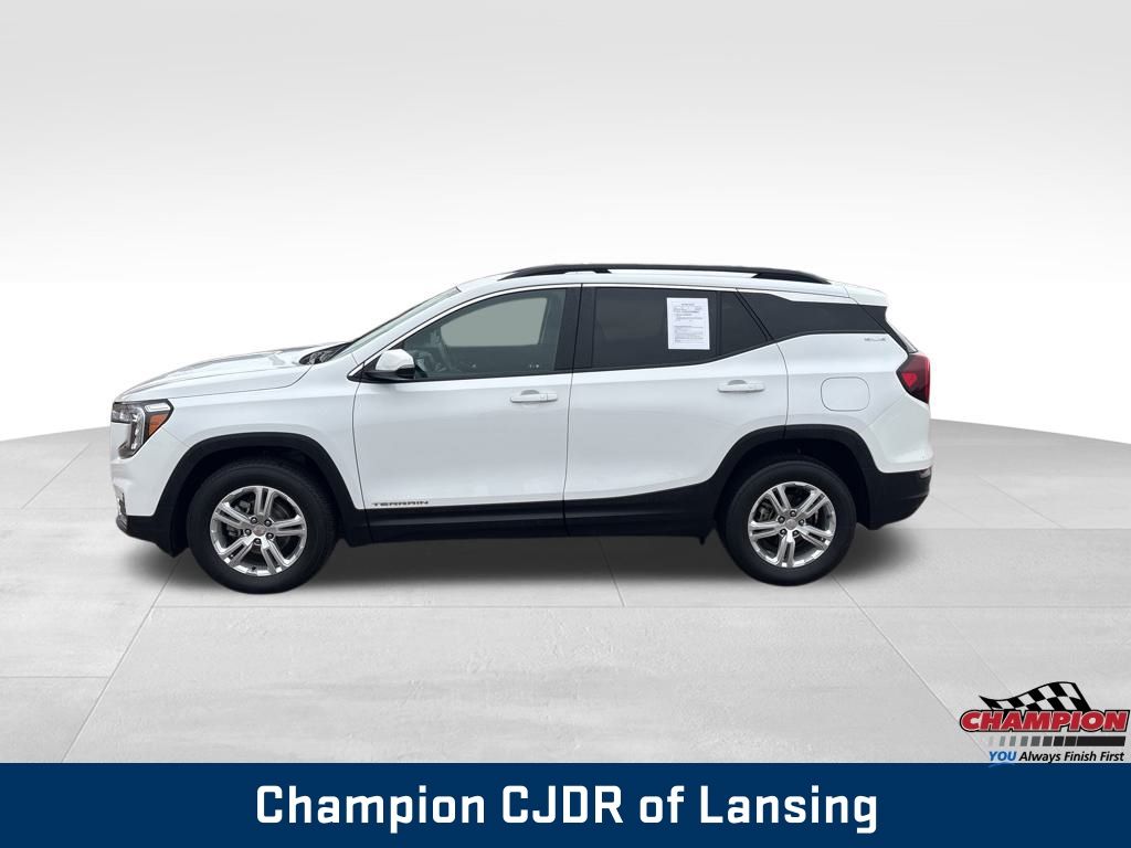 2022 Gmc Terrain SLE photo 3