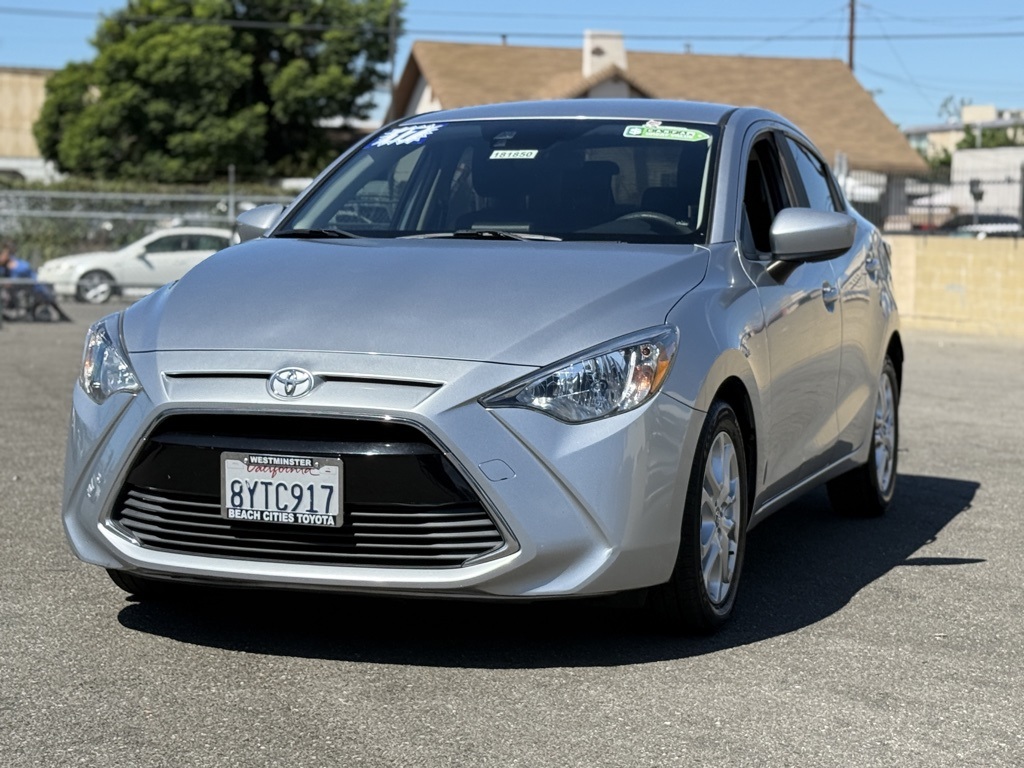 2017 Toyota Yaris iA Base photo 6