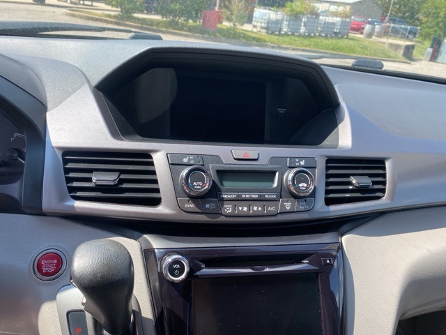 2015 Honda Odyssey EX-L photo 13