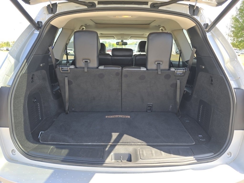 2020 Nissan Pathfinder SL photo 10