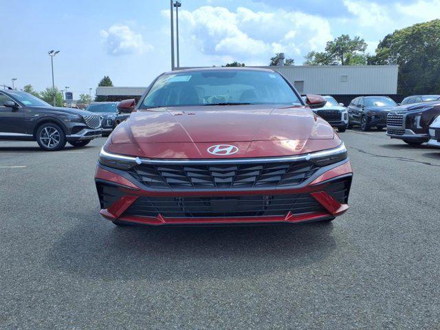 2025 Hyundai Elantra Hybrid Limited photo 2