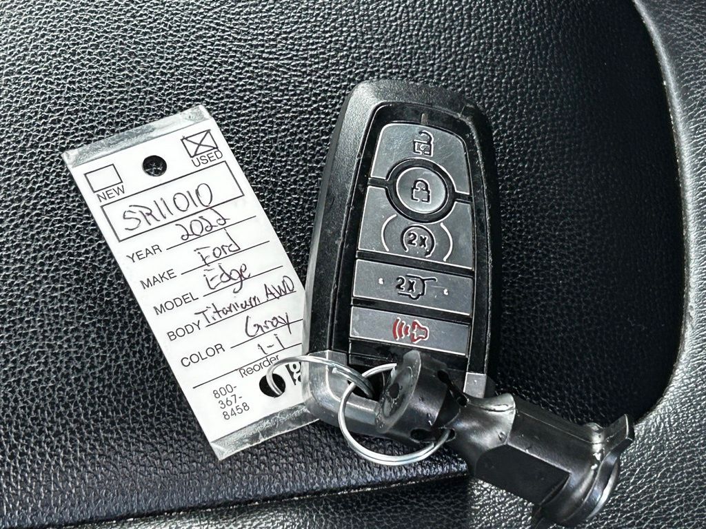 2022 Ford Edge Titanium photo 47