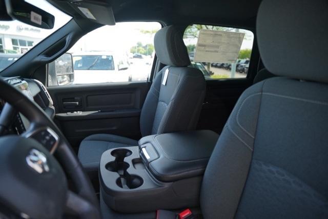 2025 Ram 3500 Tradesman photo 20