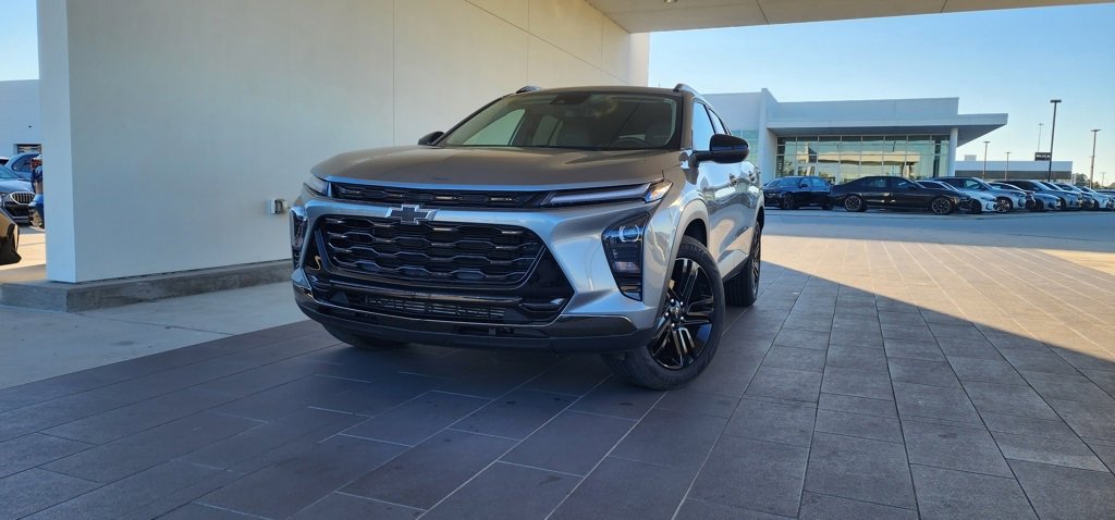 2025 Chevrolet Trax Activ's photo