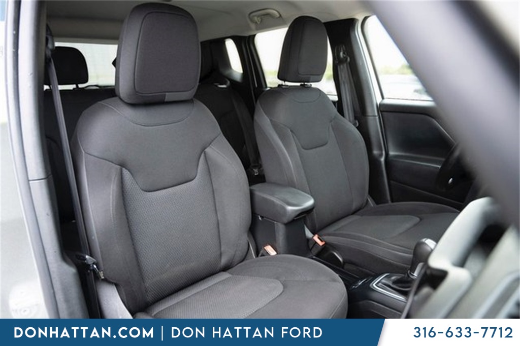 2019 Jeep Renegade Latitude photo 22