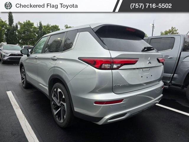 2024 Mitsubishi Outlander SE photo 4