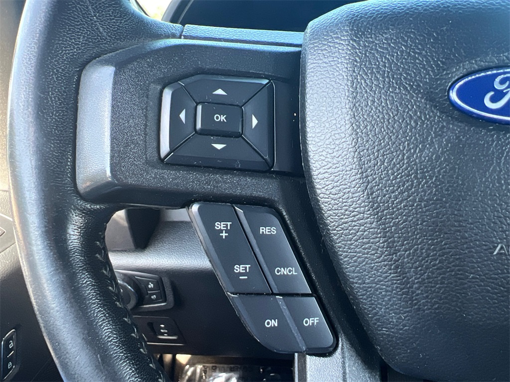 2017 Ford F-150 XLT photo 18