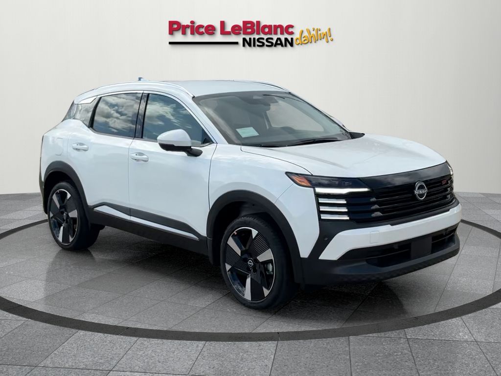 2025 Nissan Kicks SR's photo