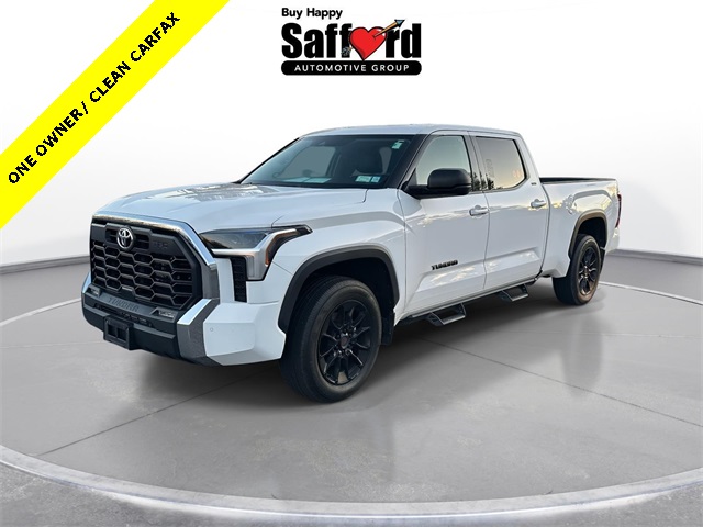 2023 Toyota Tundra SR5's photo