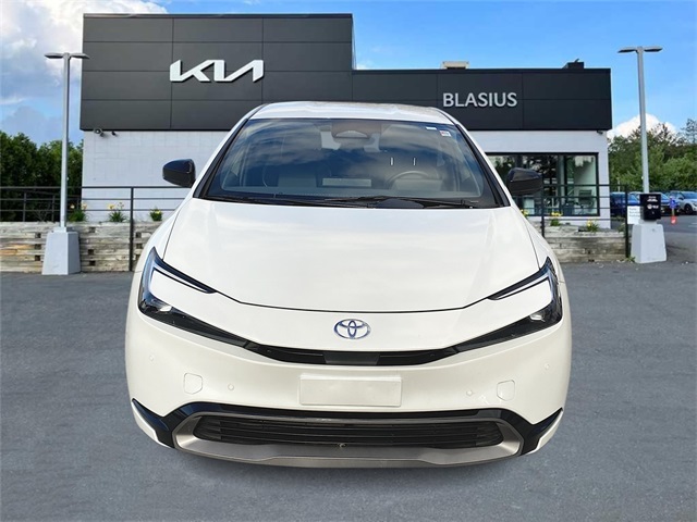 2024 Toyota Prius Limited photo 3